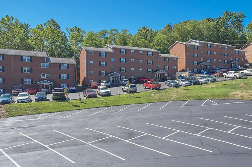 Pineview Apartments